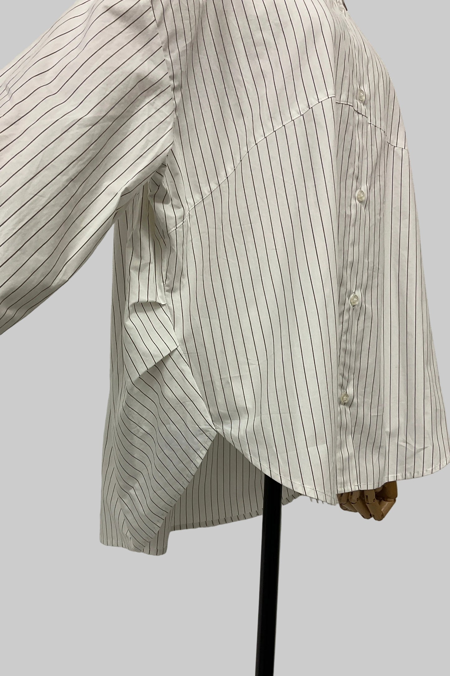 バックテープブラウス