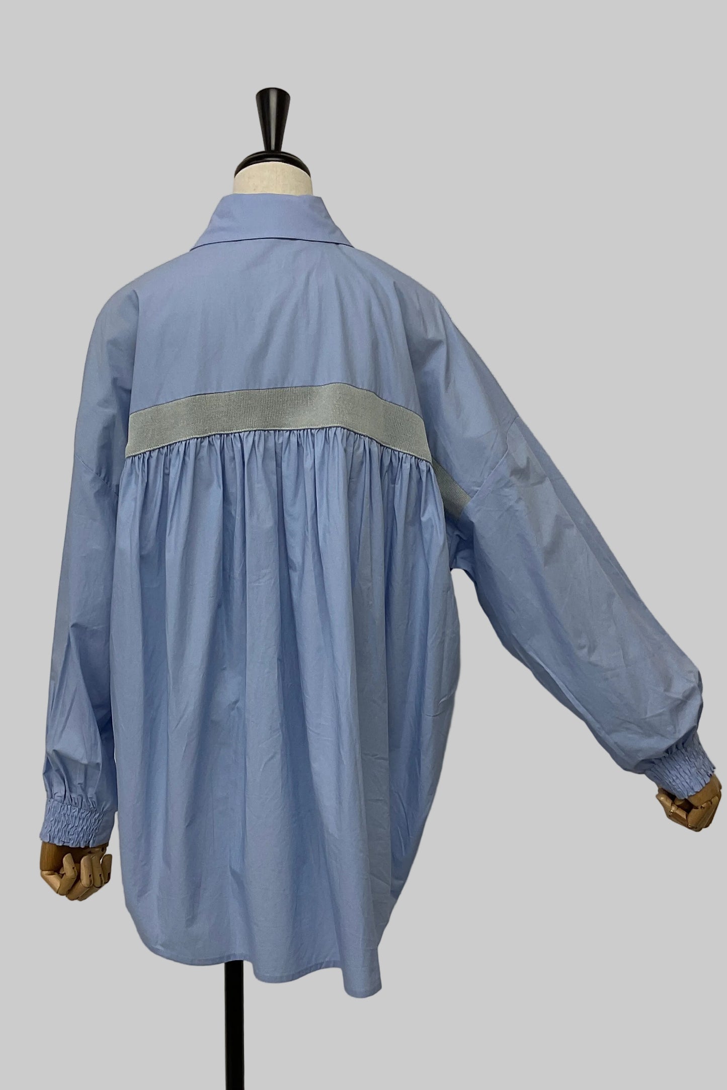 バックテープブラウス