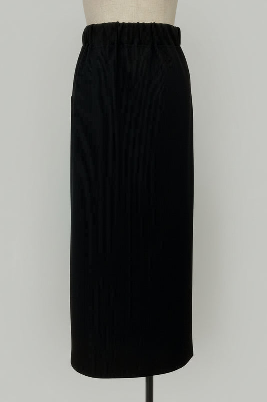 リブペンシルスカート