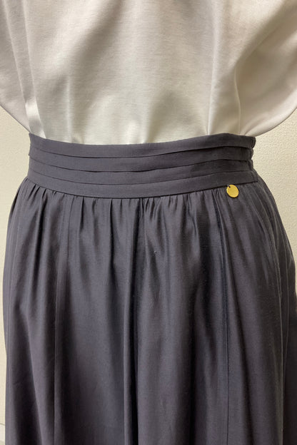 〈30%OFF〉シルキーフレアスカート