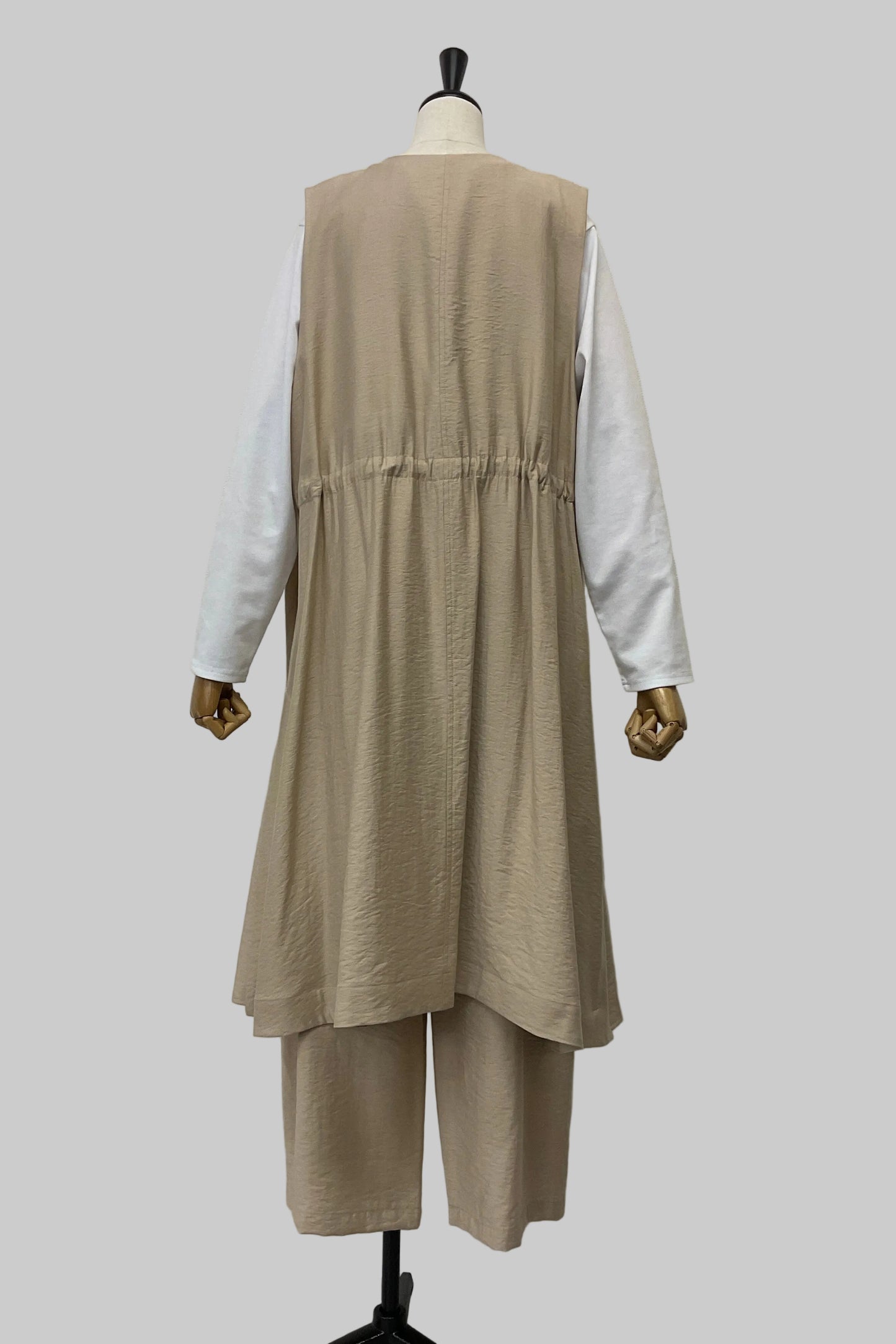 ワッシャーロングジレ