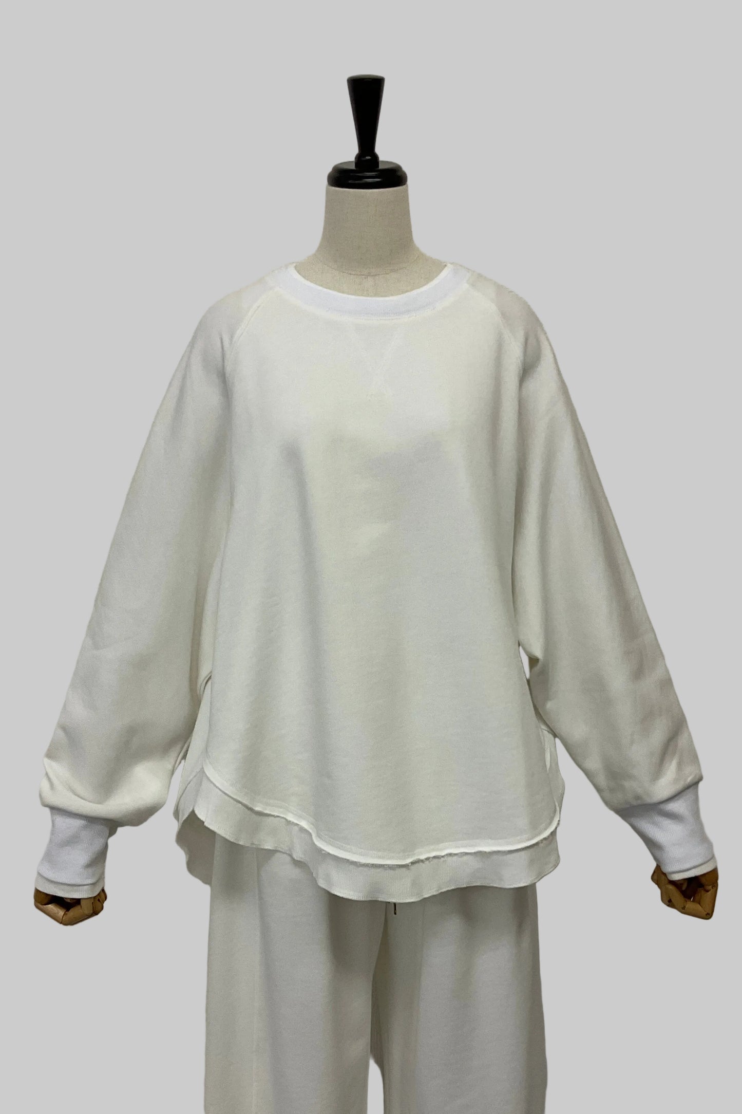 裏毛レイヤード風プルオーバー