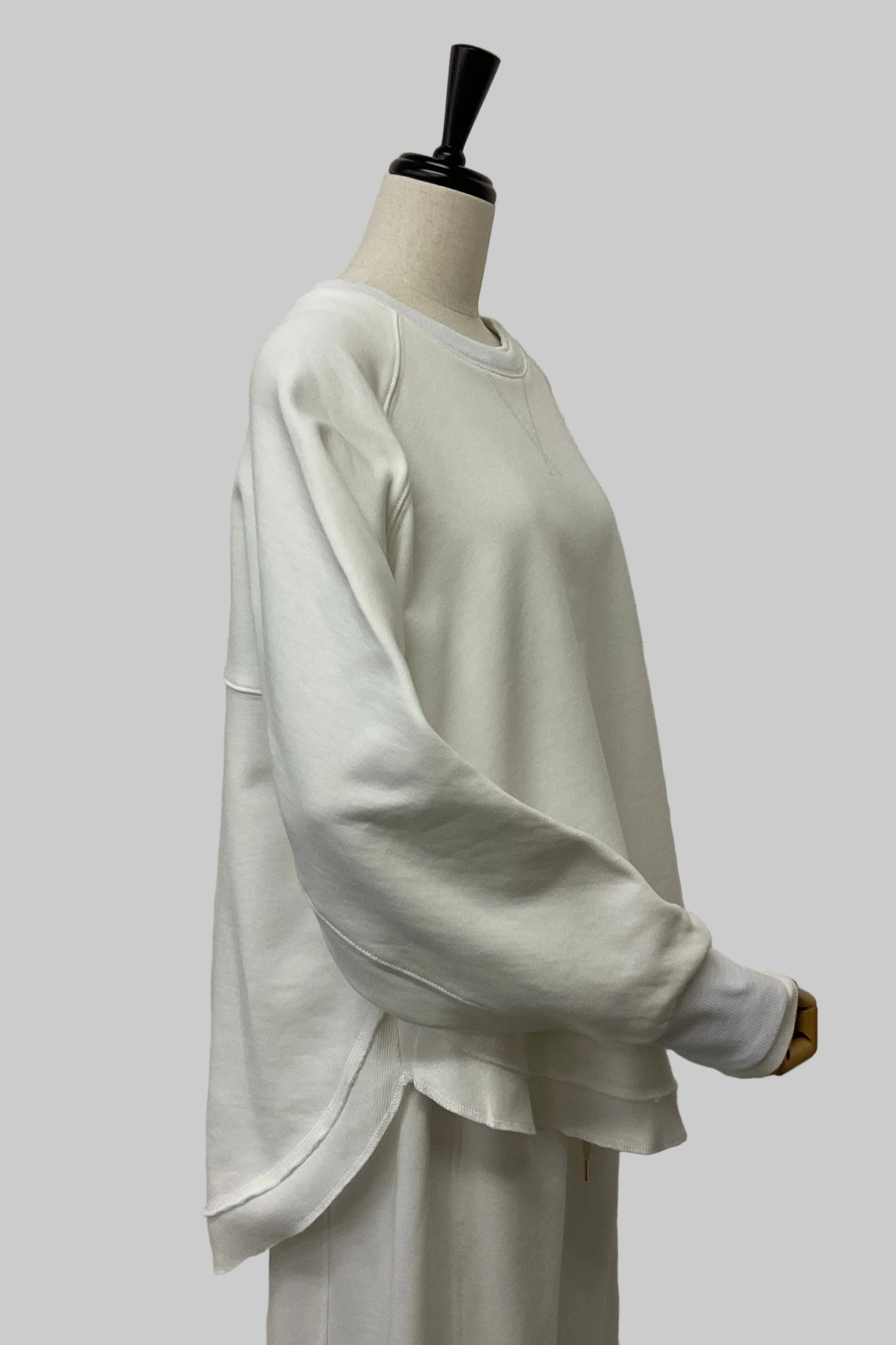 裏毛レイヤード風プルオーバー