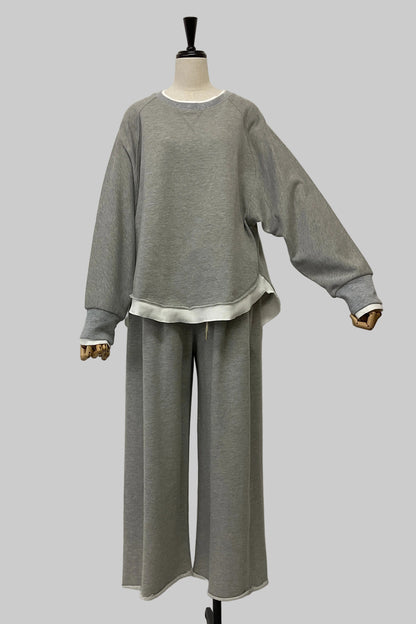 裏毛レイヤード風プルオーバー