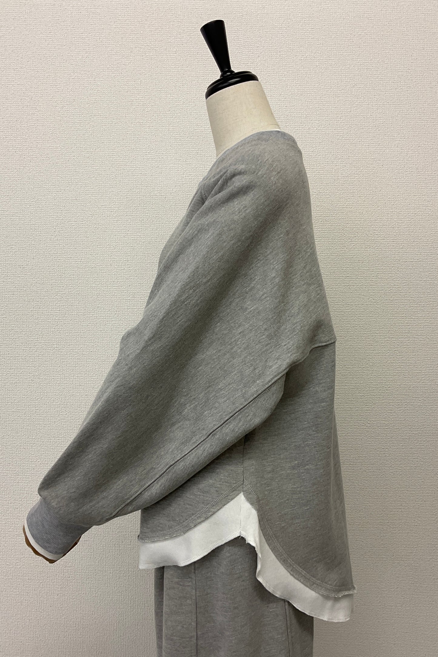 裏毛レイヤード風プルオーバー