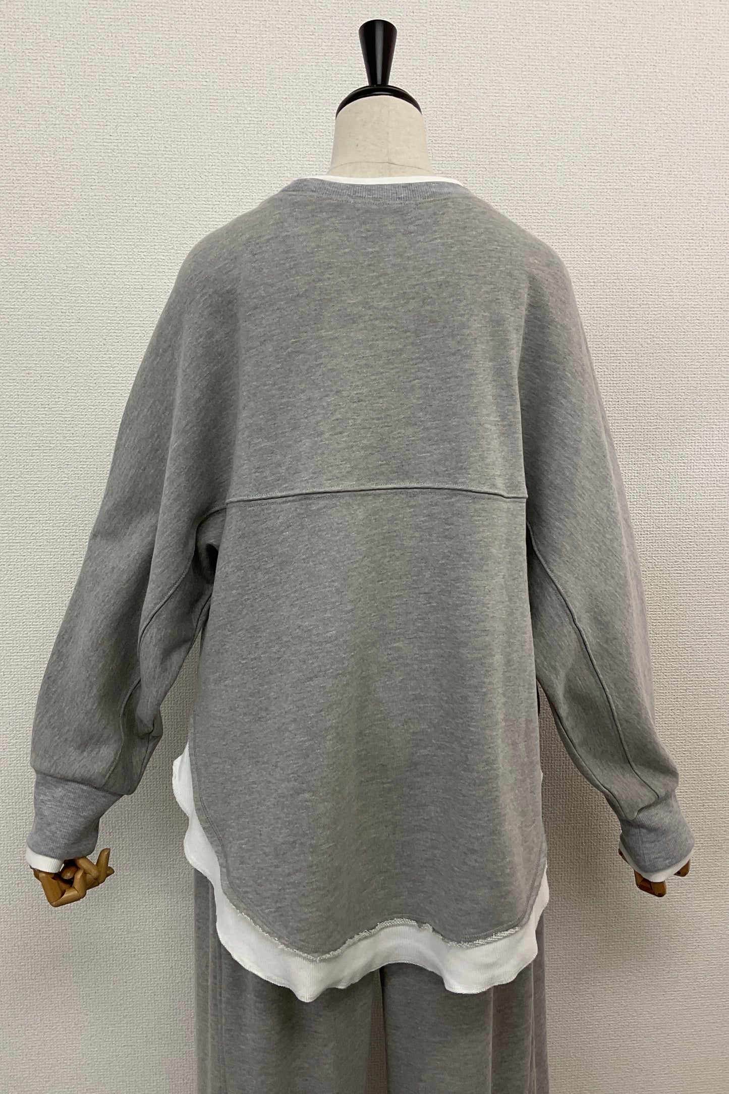 裏毛レイヤード風プルオーバー