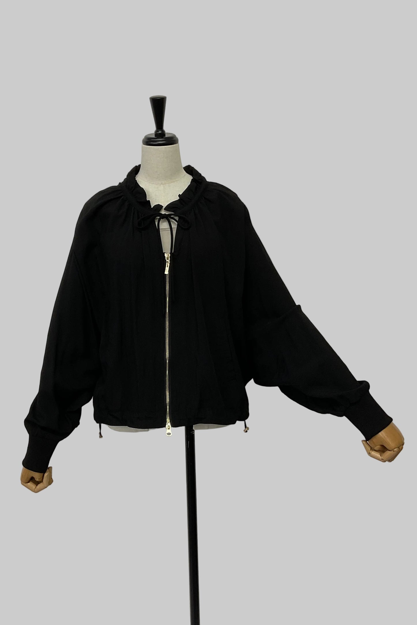 バックフリルスキッパーブルゾン