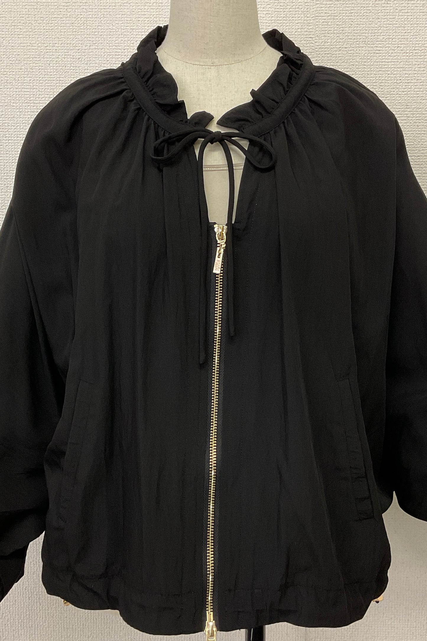 バックフリルスキッパーブルゾン