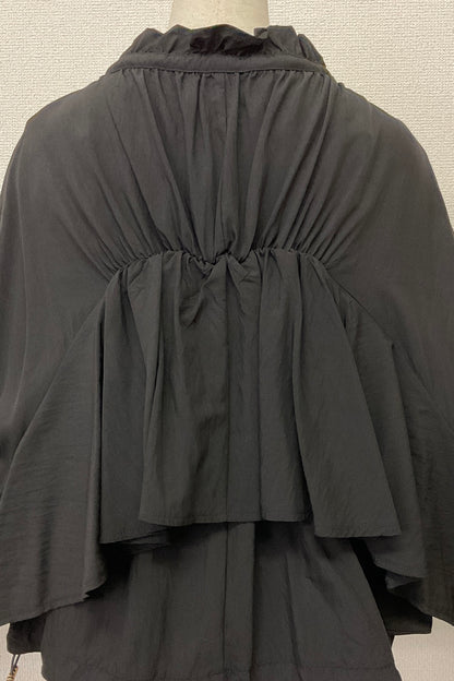 バックフリルスキッパーブルゾン