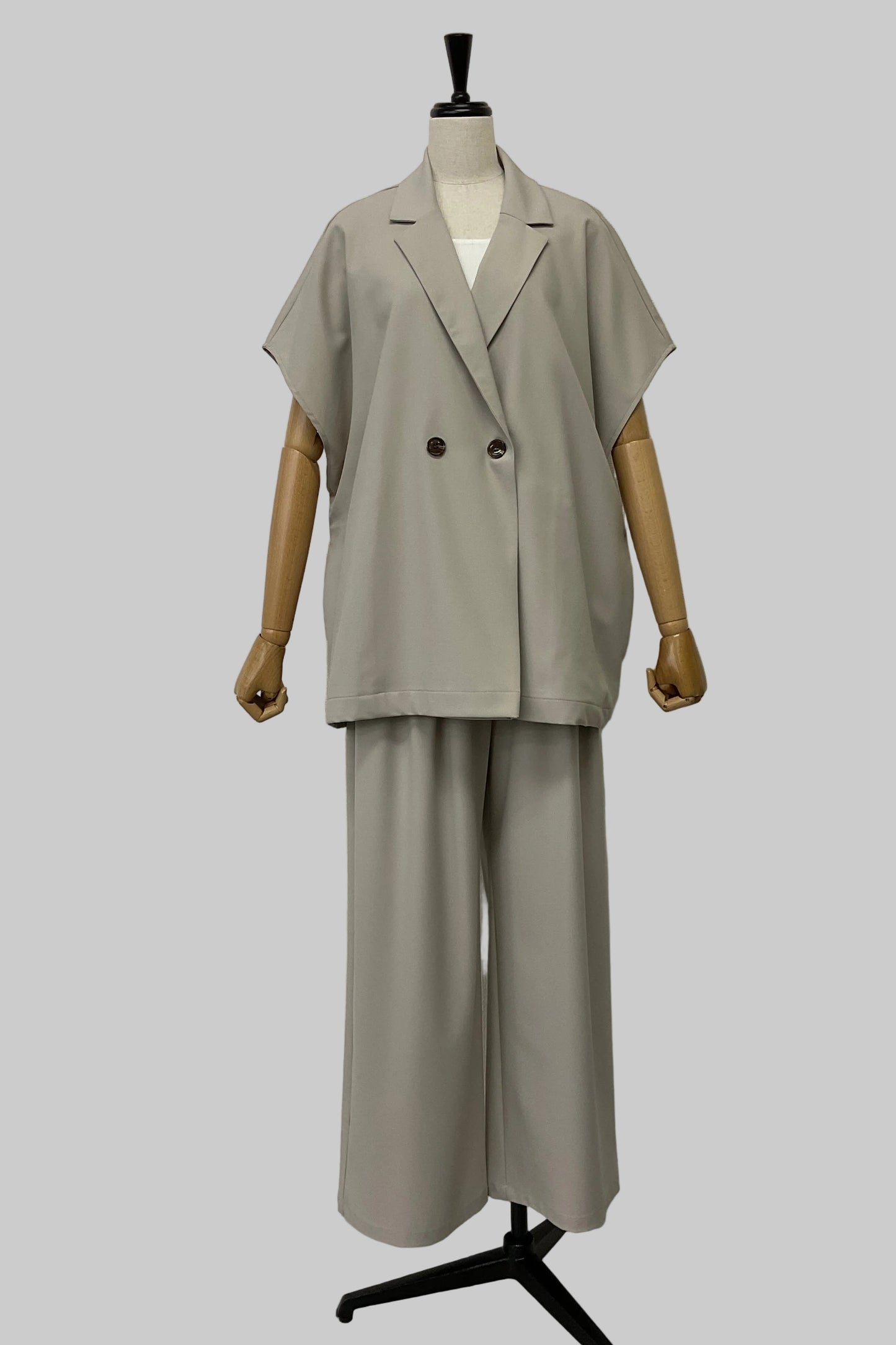 ツータックワイドパンツ