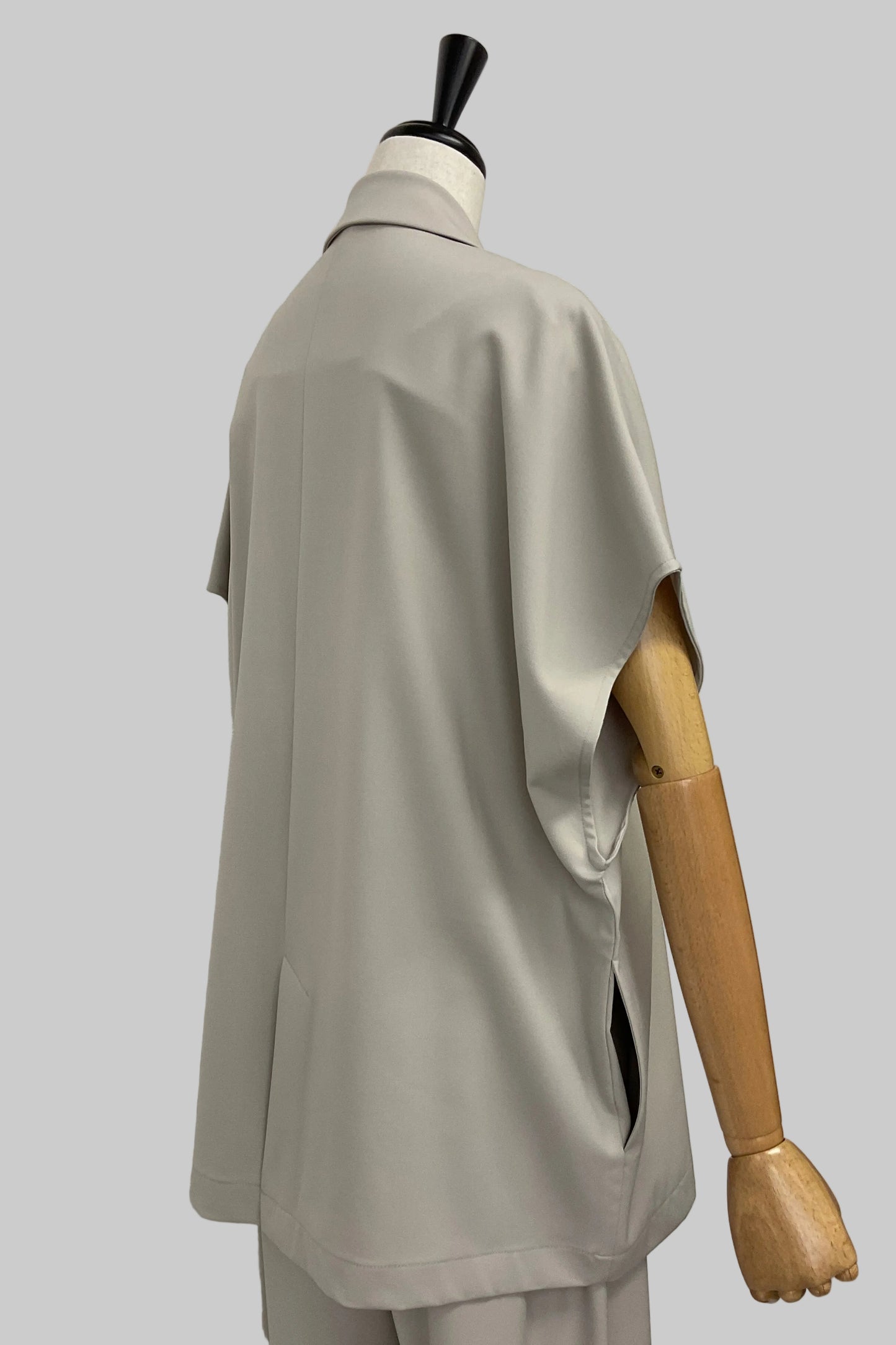 オーバーベストジャケット