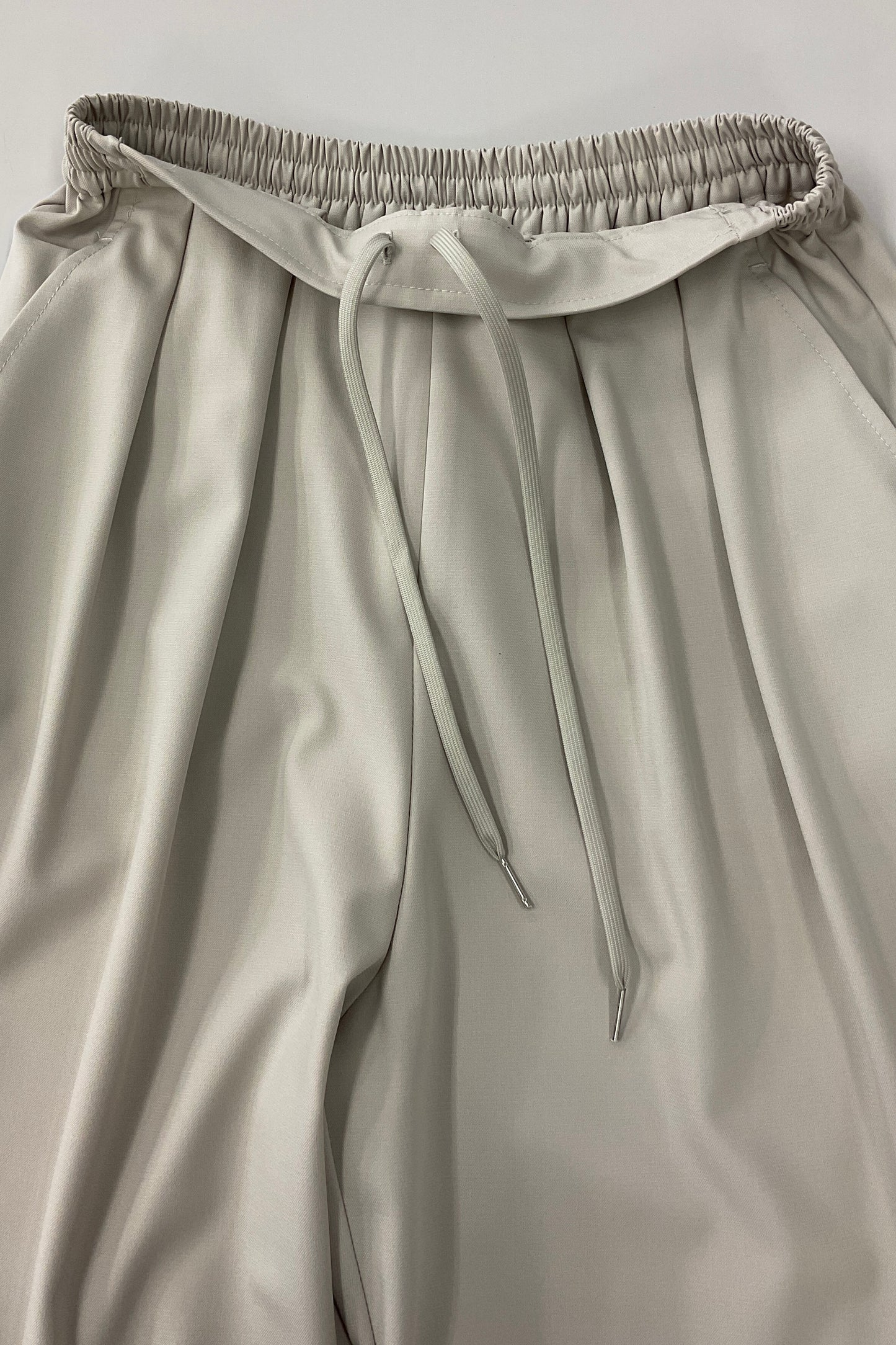 ツータックワイドパンツ