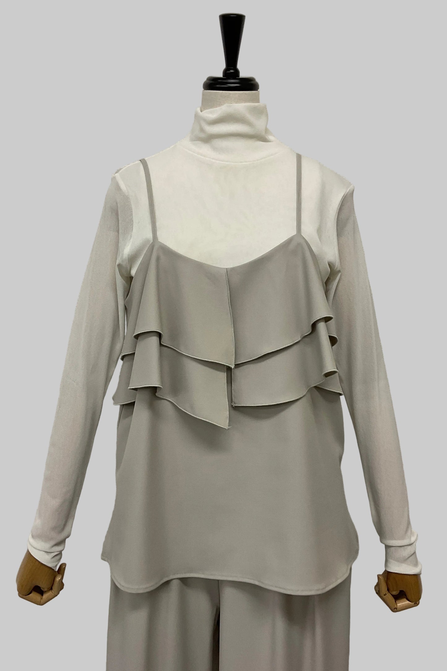 フリルキャミソール