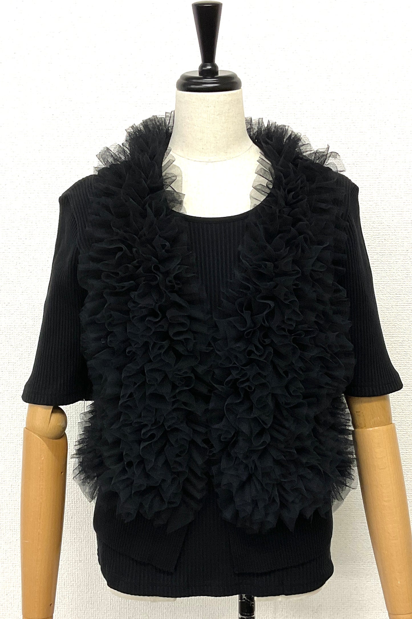 〈30%OFF〉チュールフリルニットベスト