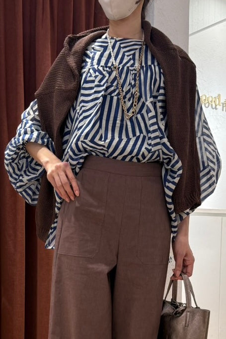 エアリーバルーンスリーブブラウス