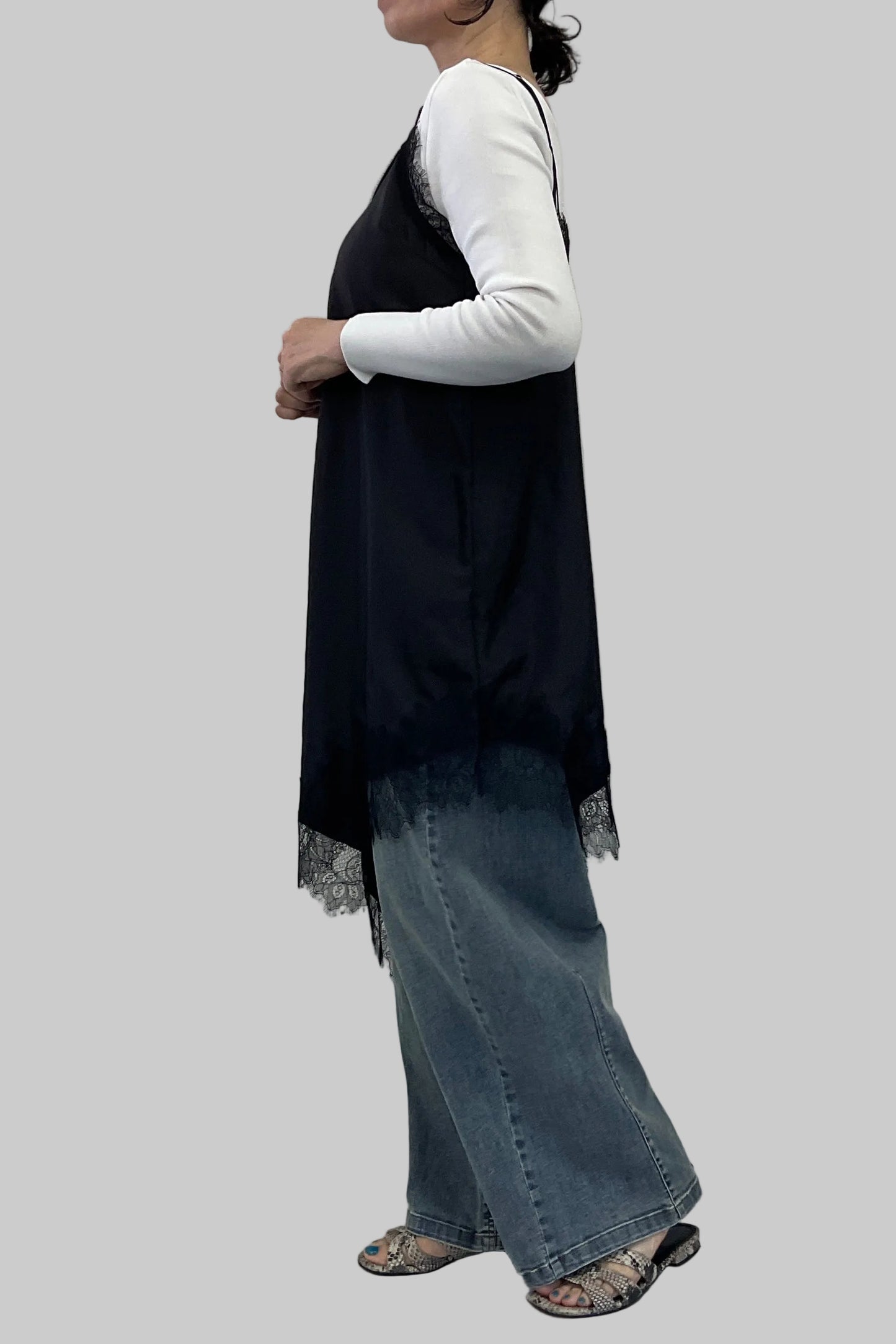 [再入荷]レースアシメヘムキャミソール