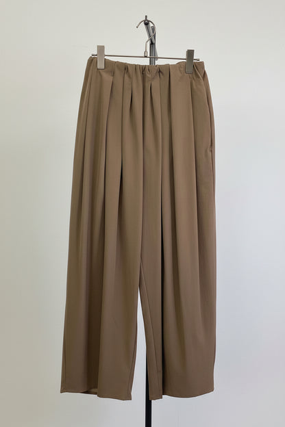 タックバレルパンツ