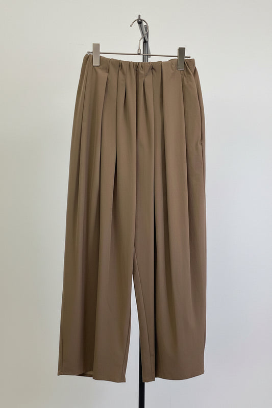 タックバレルパンツ