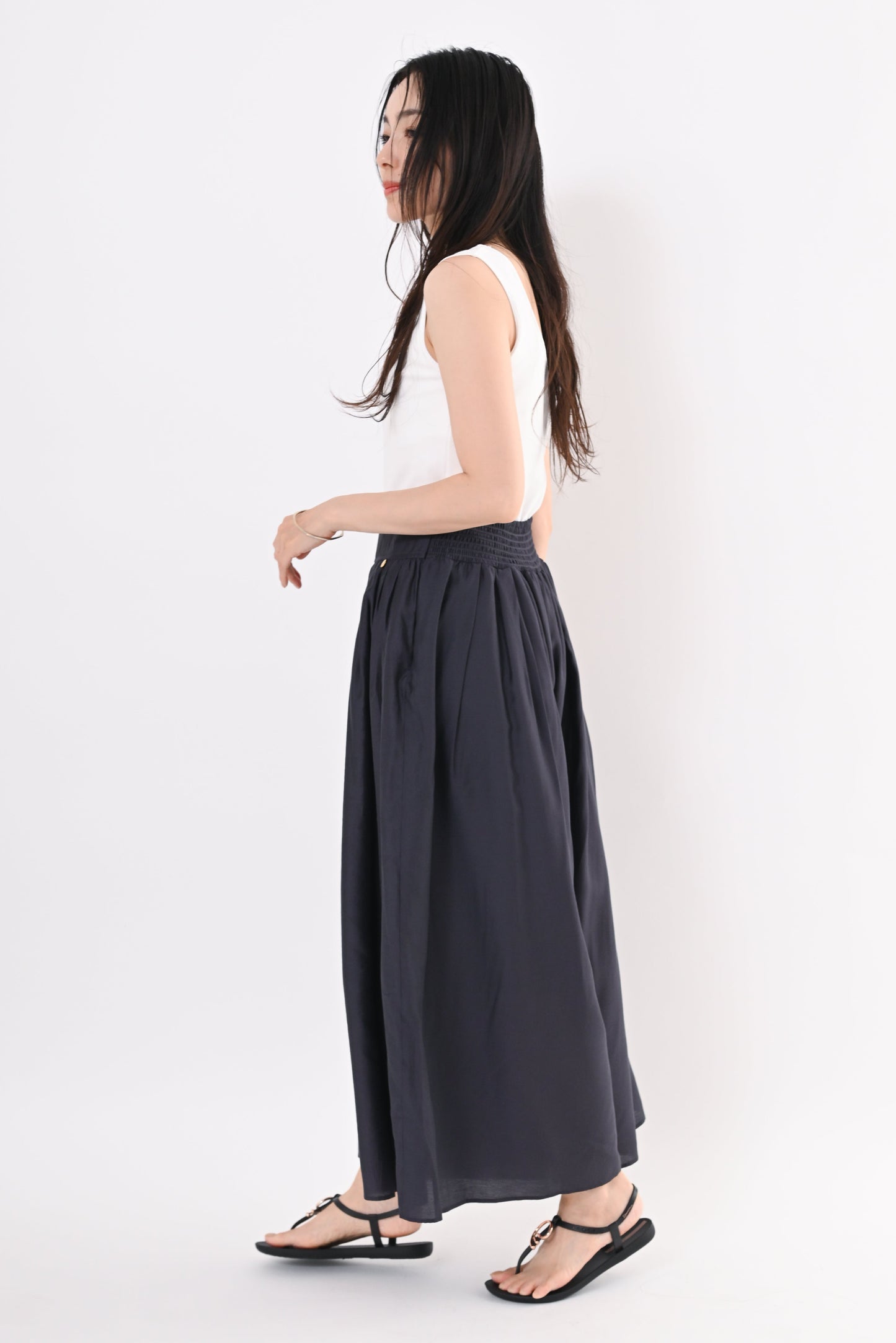 【上下セット購入で1,000円OFF】シルキーローンワイドフレアパンツ