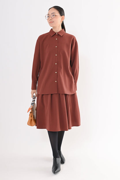 バックタックシャツ