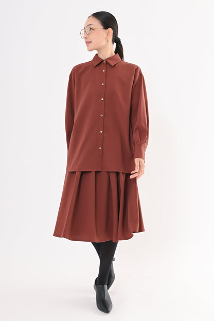 バックタックシャツ