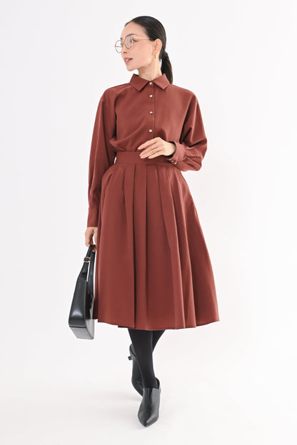 タックミディフレアスカート