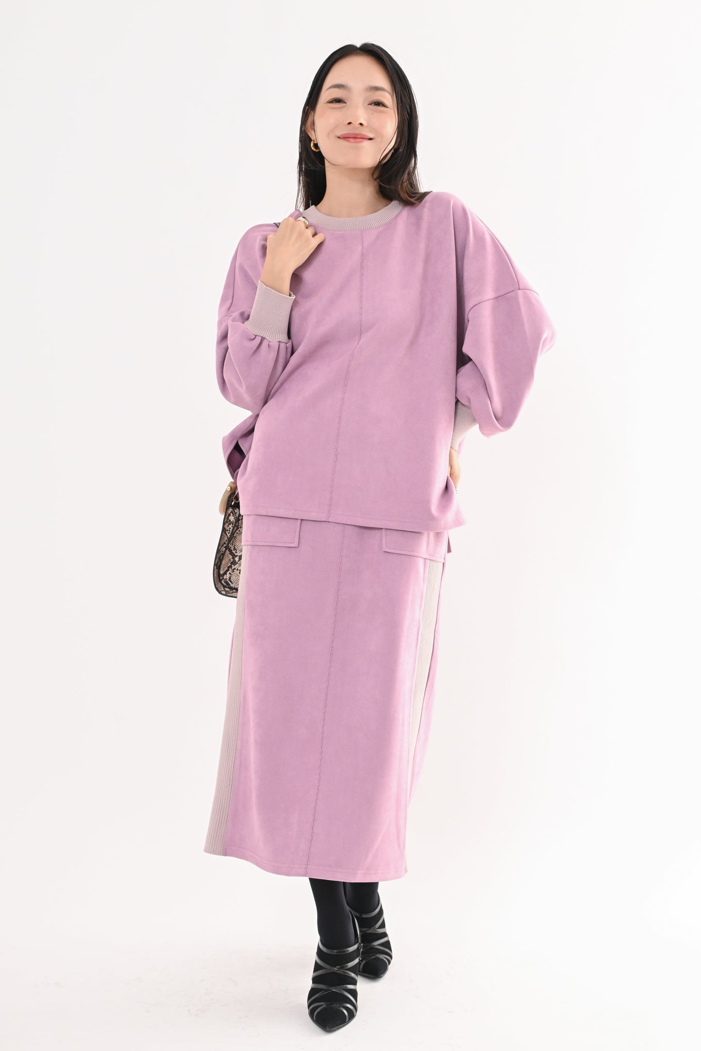 スエード×リブワイドプルオーバー