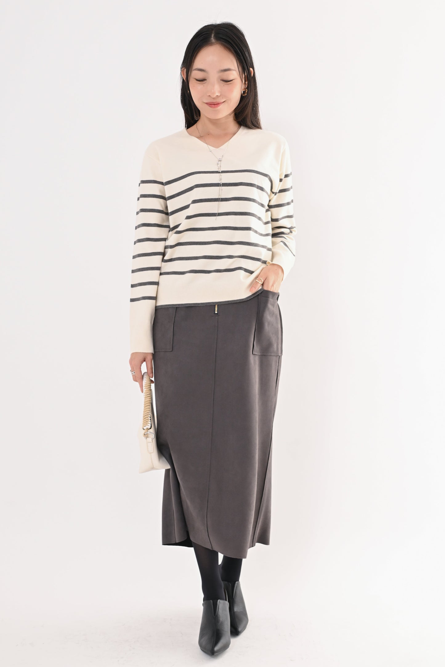 ［ＮＥＷ］ストレッチVネックニット