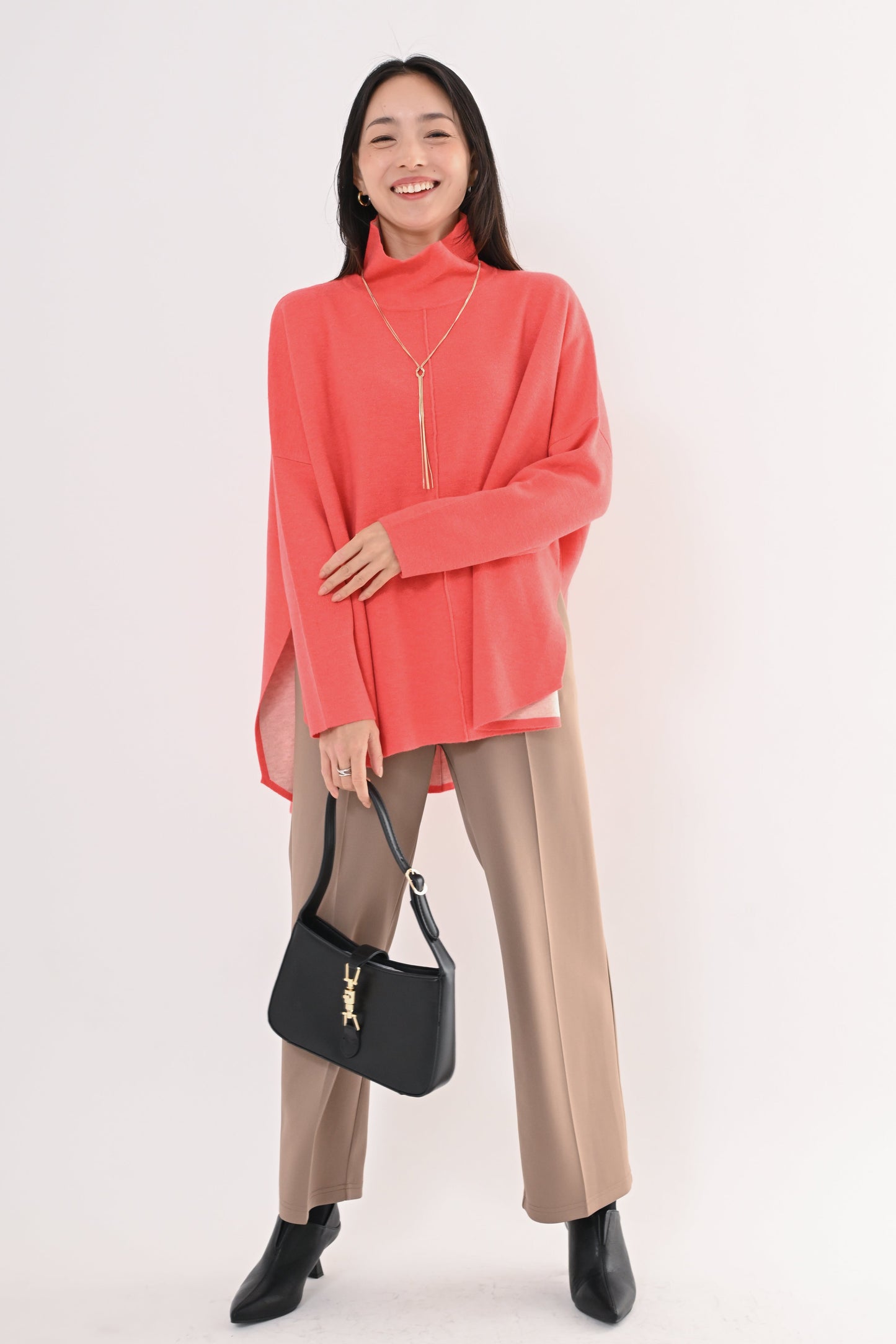 ［ＮＥＷ］リバーシブルポンチョフウプルオーバー
