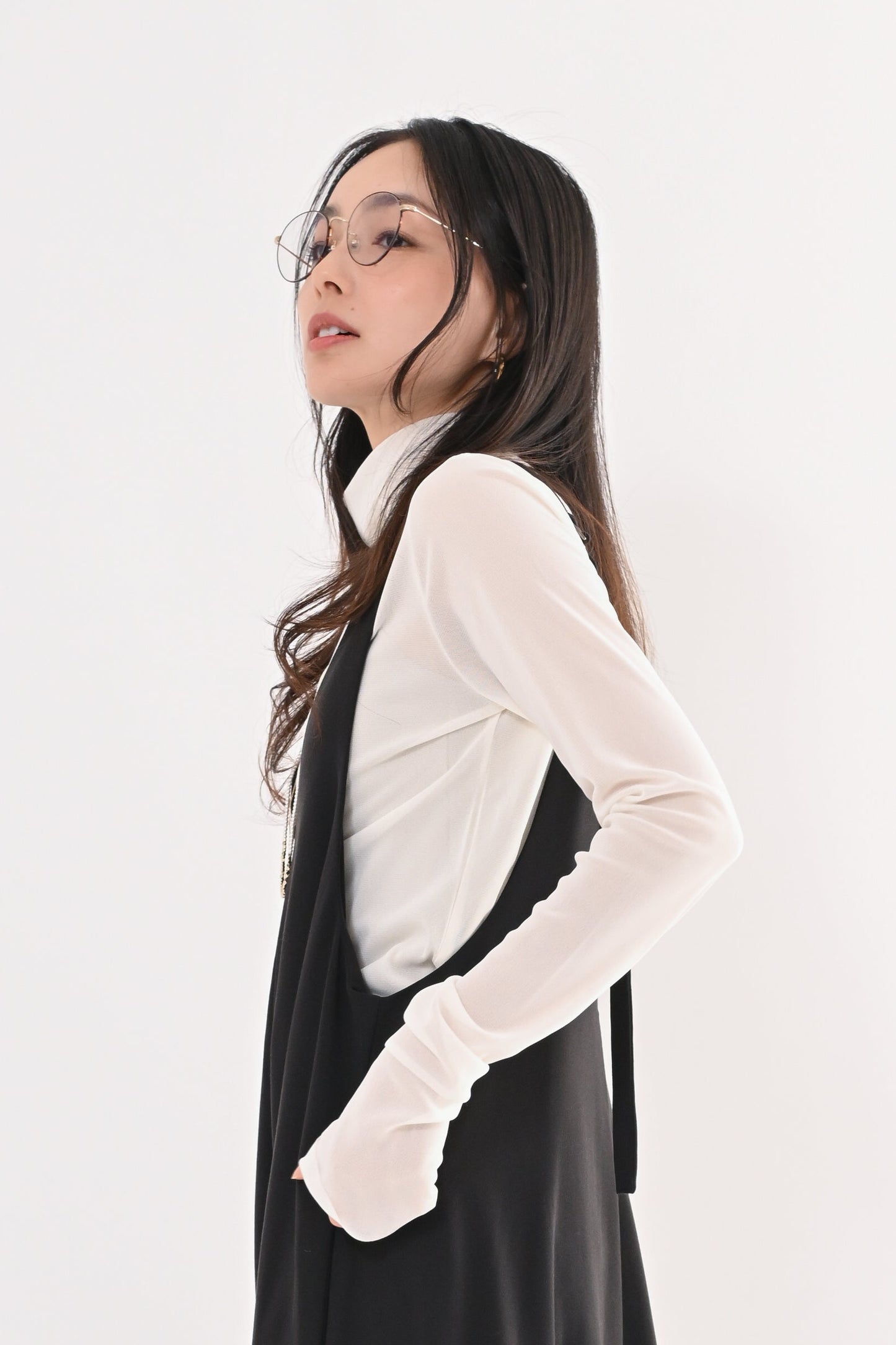 メッシュハイネックプルオーバー