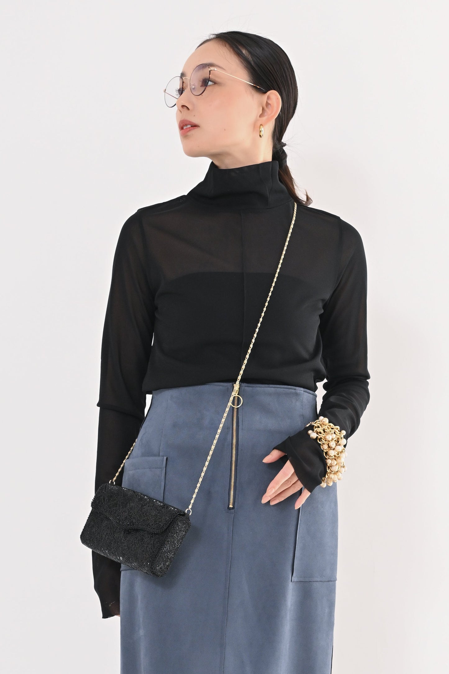 メッシュハイネックプルオーバー