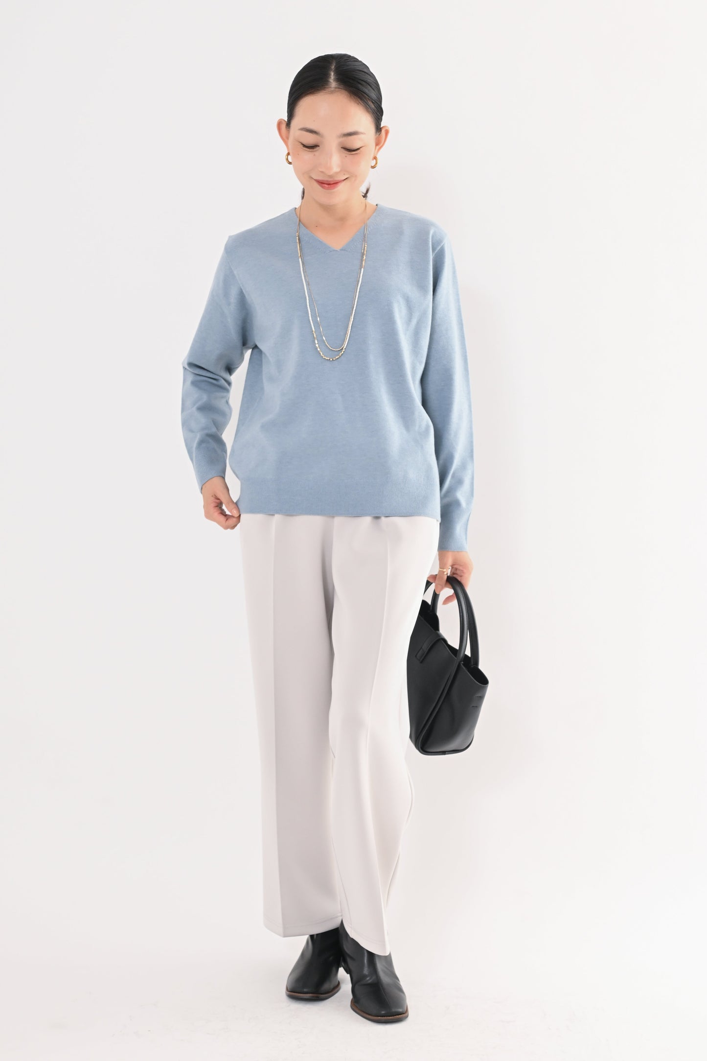 ［ＮＥＷ］ストレッチVネックニット
