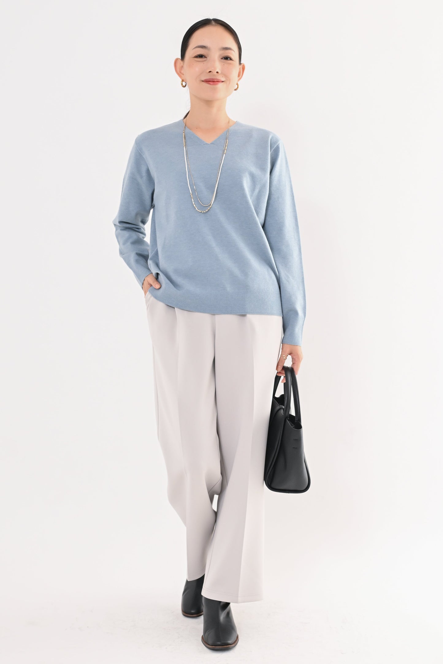 ［ＮＥＷ］ストレッチVネックニット
