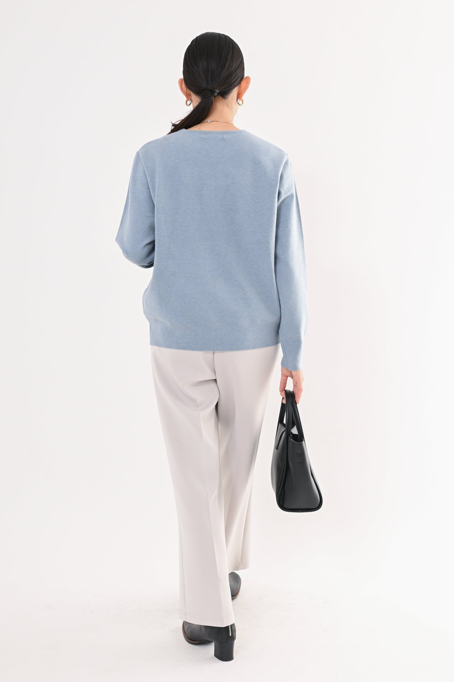 ［ＮＥＷ］ストレッチVネックニット