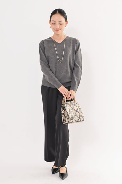 ［ＮＥＷ］ストレッチVネックニット