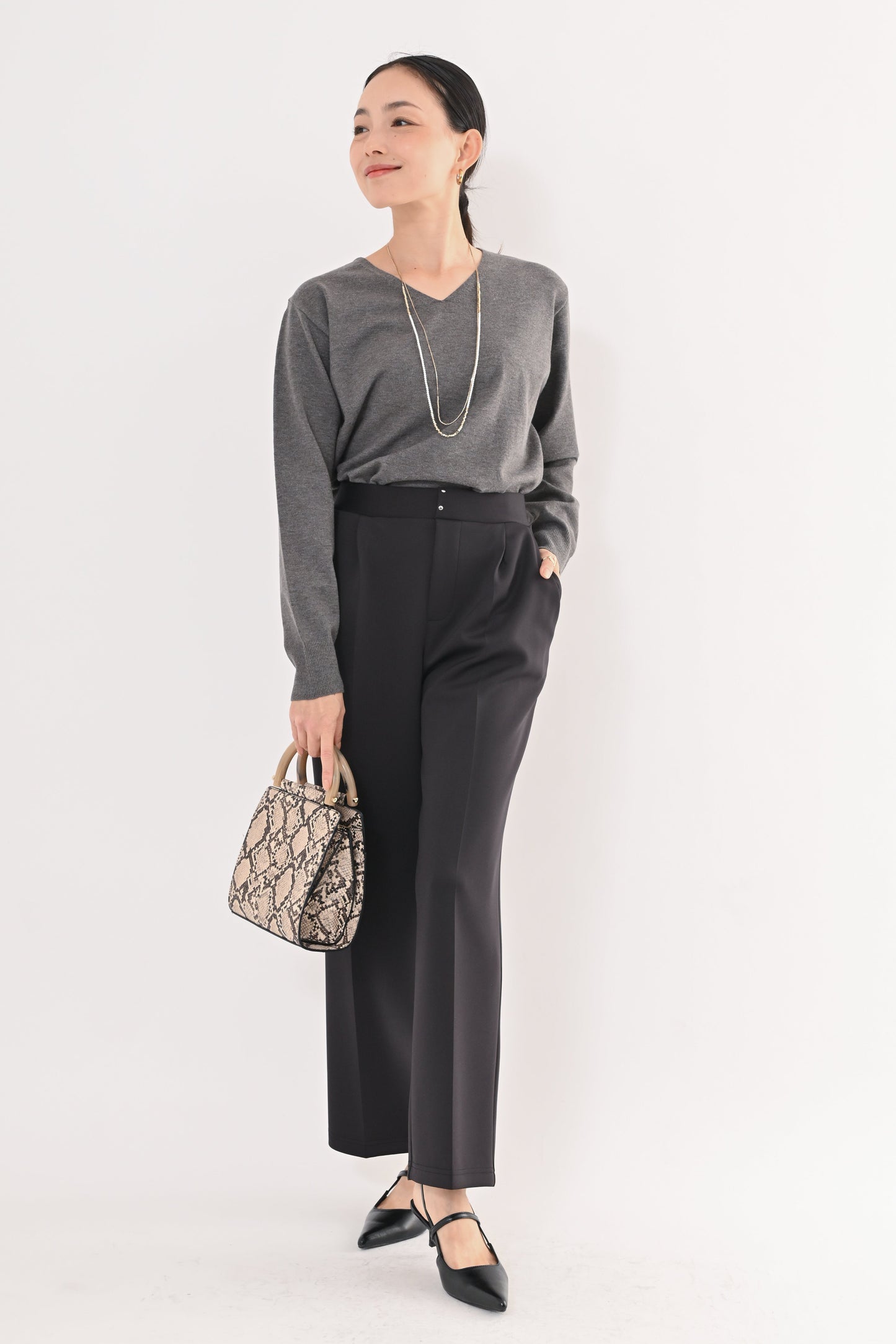 ダンボールセミワイドパンツ