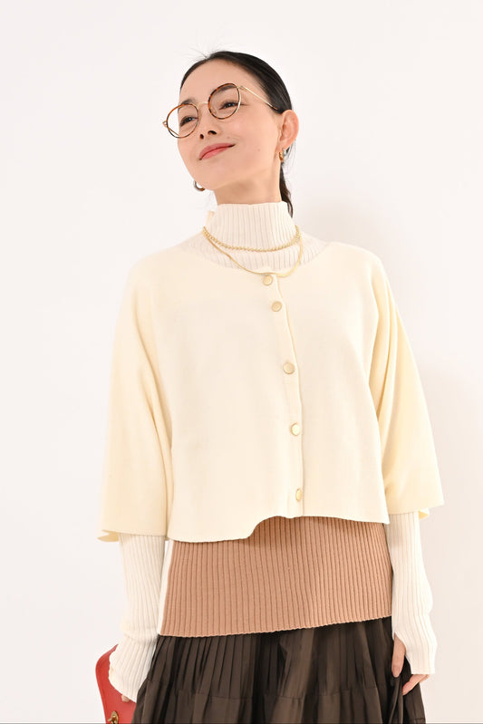 ケープアンサンブルニット