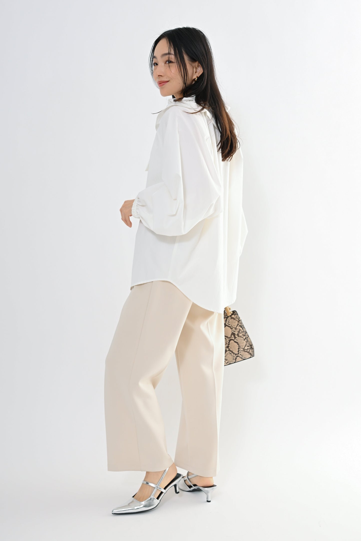 [予約] フリルカラーブラウス（無地）