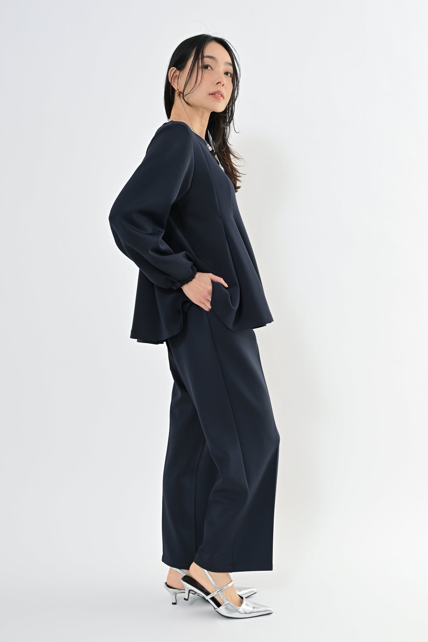 [予約] ダンボールフレアプルオーバー