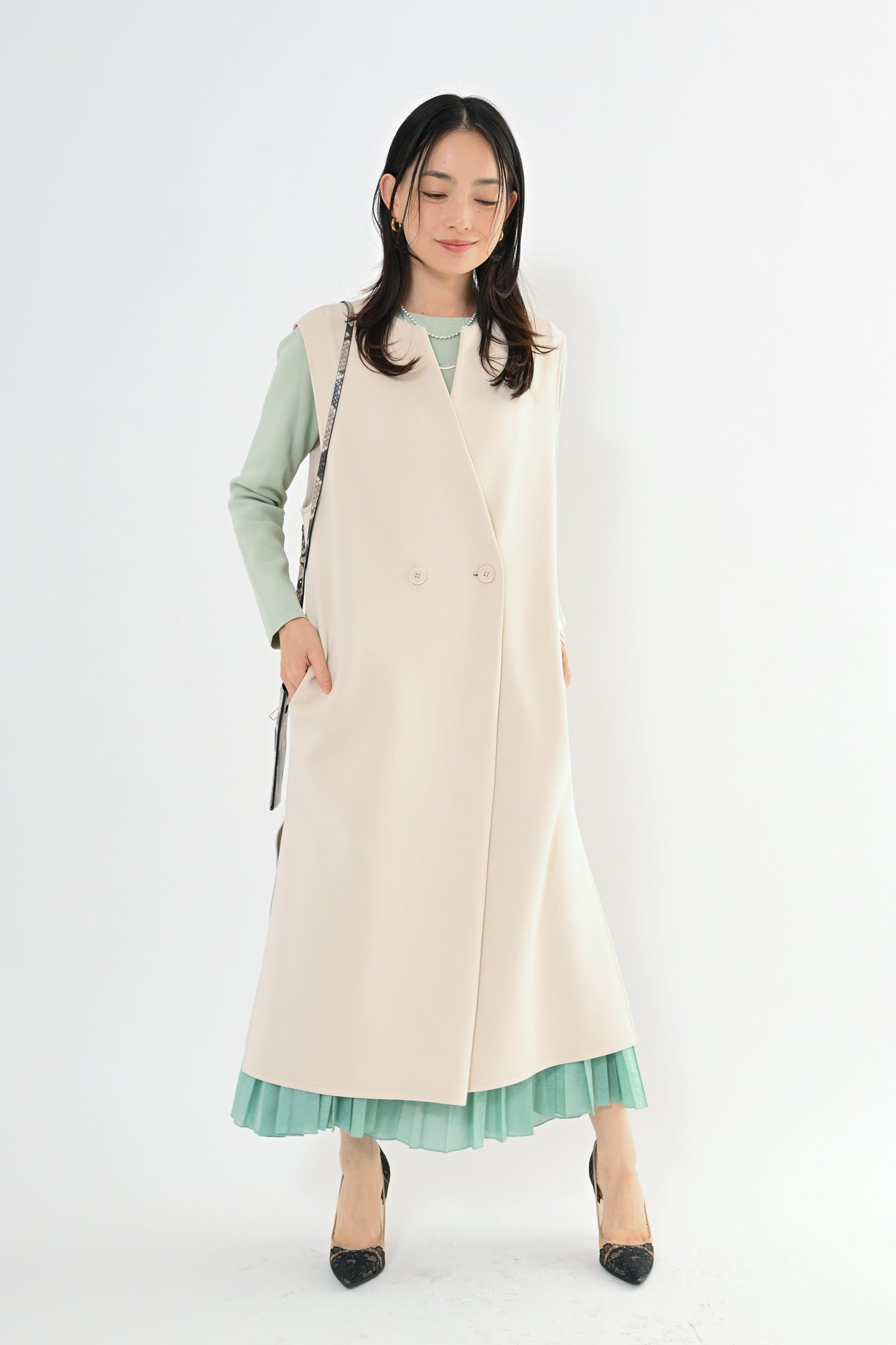 [予約] ダンボールフリルジレ