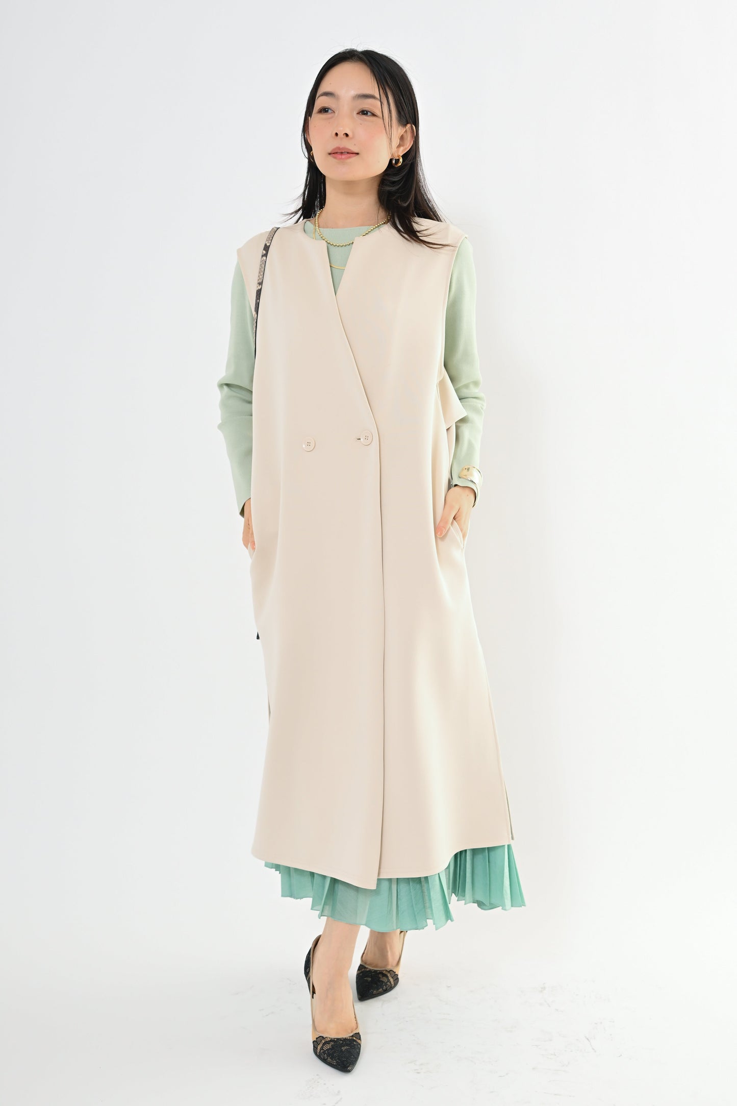 [予約] ダンボールフリルジレ