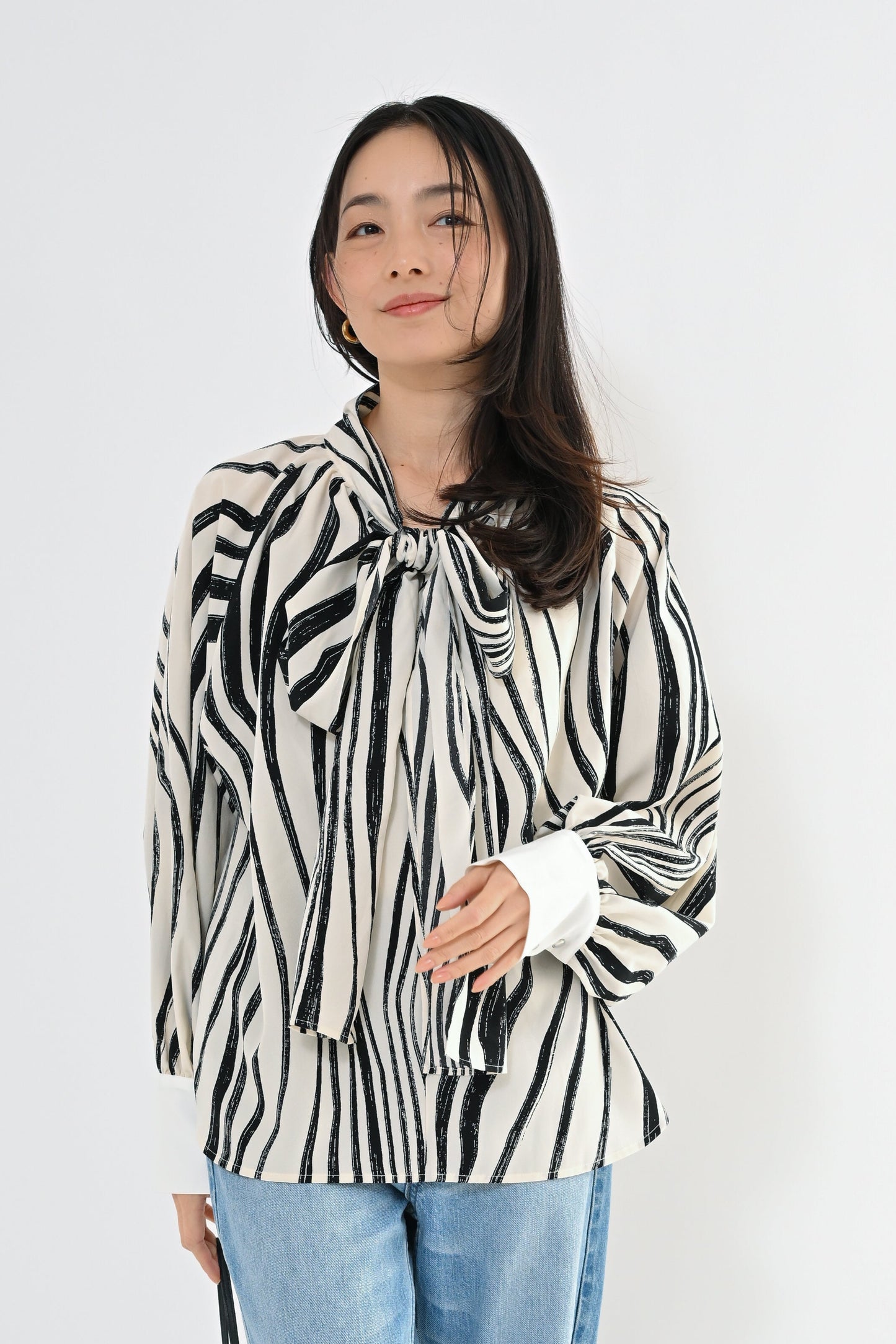 [予約] 2WAYガラボウタイブラウス