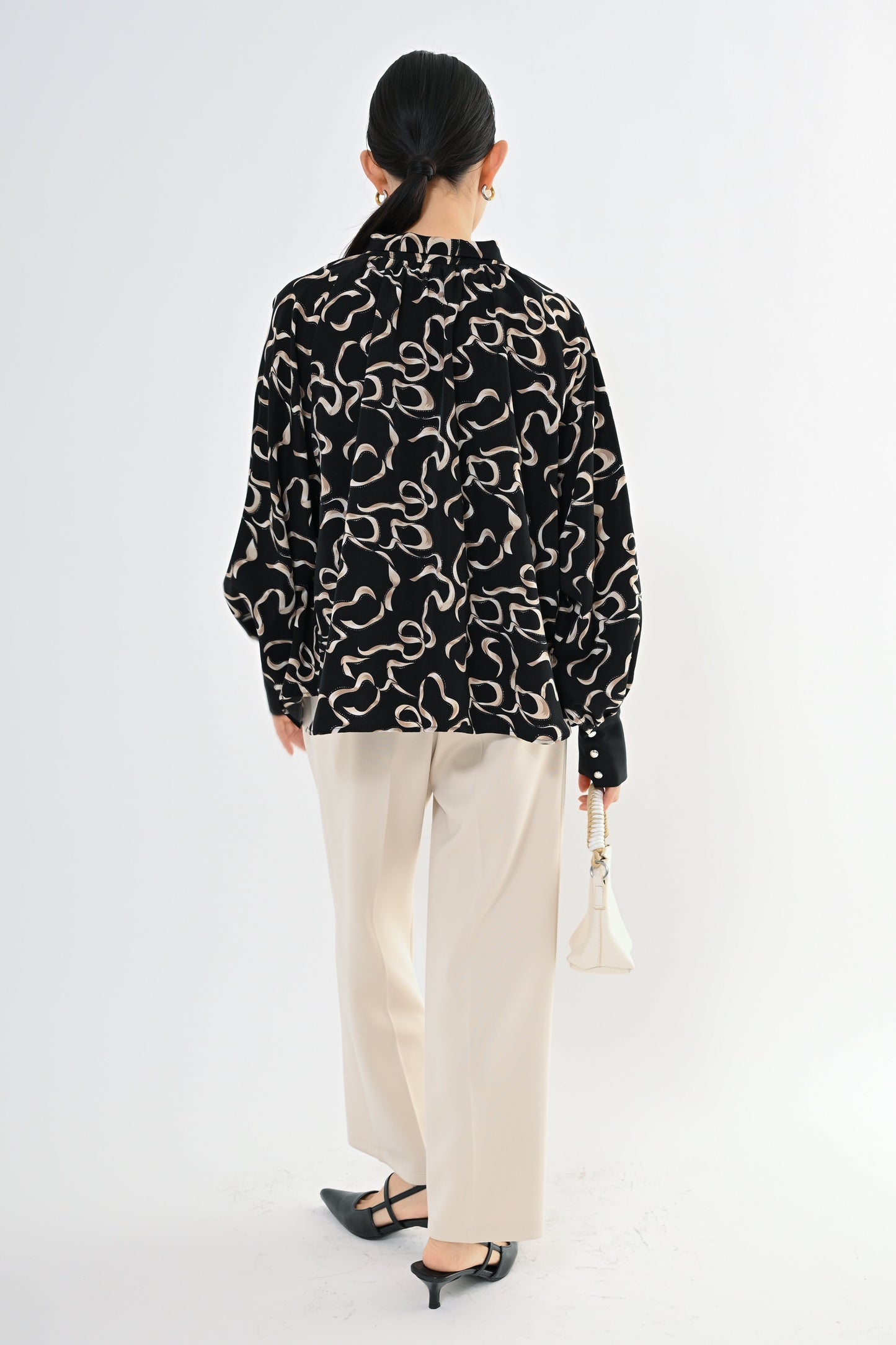 [予約] 2WAYガラボウタイブラウス