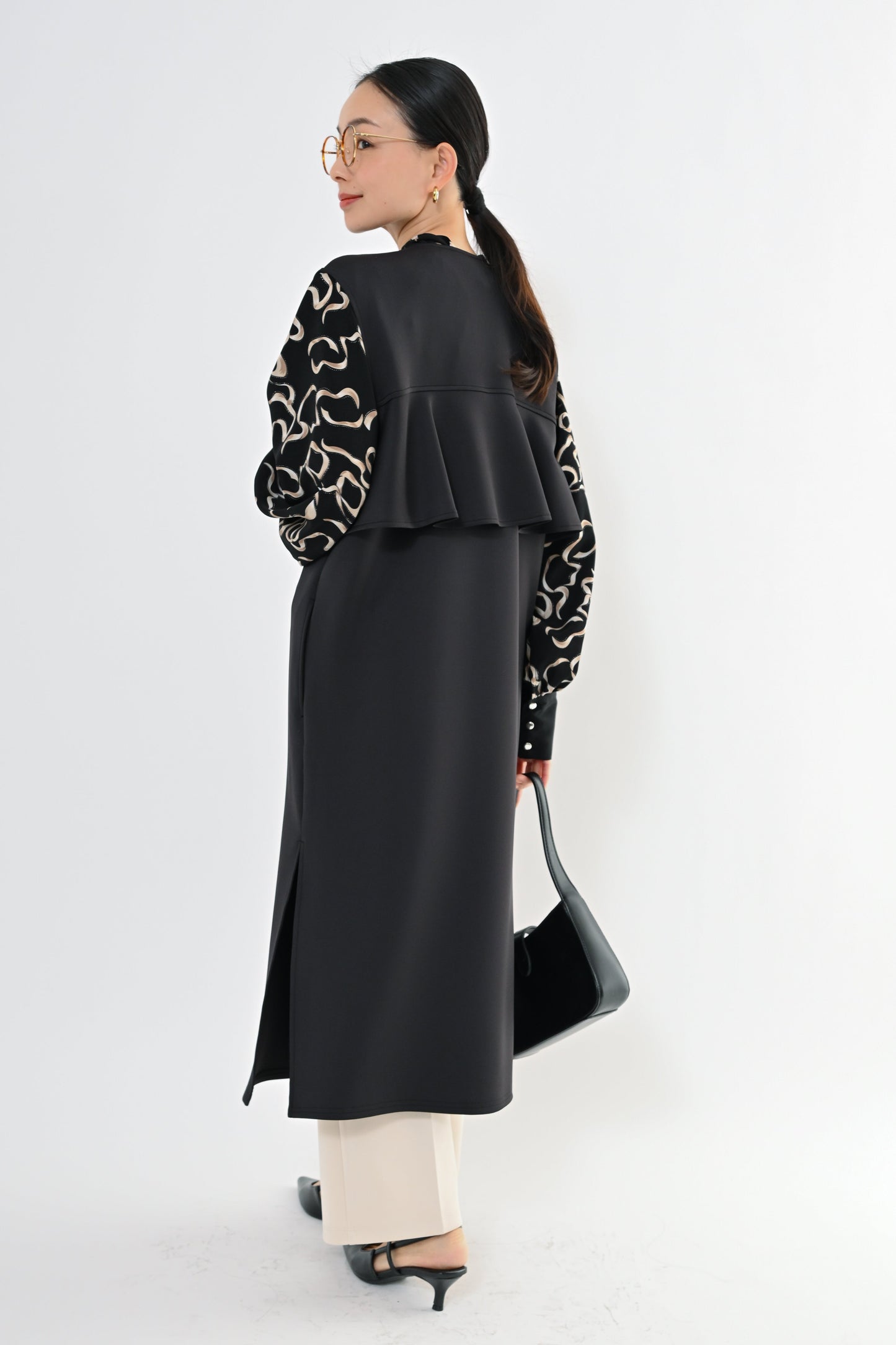 [予約] ダンボールフリルジレ