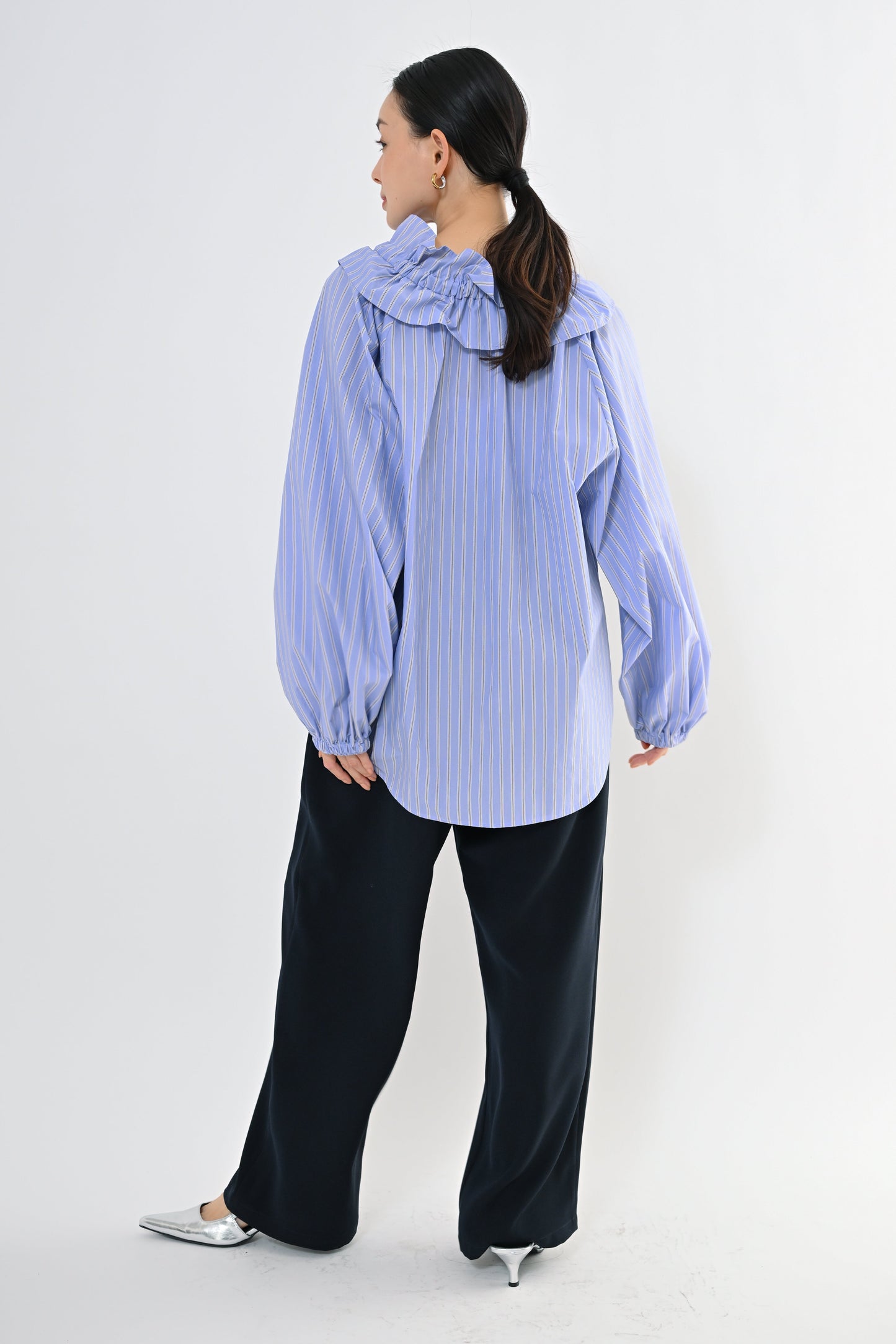 [予約] フリルカラーブラウス（ストライプ）