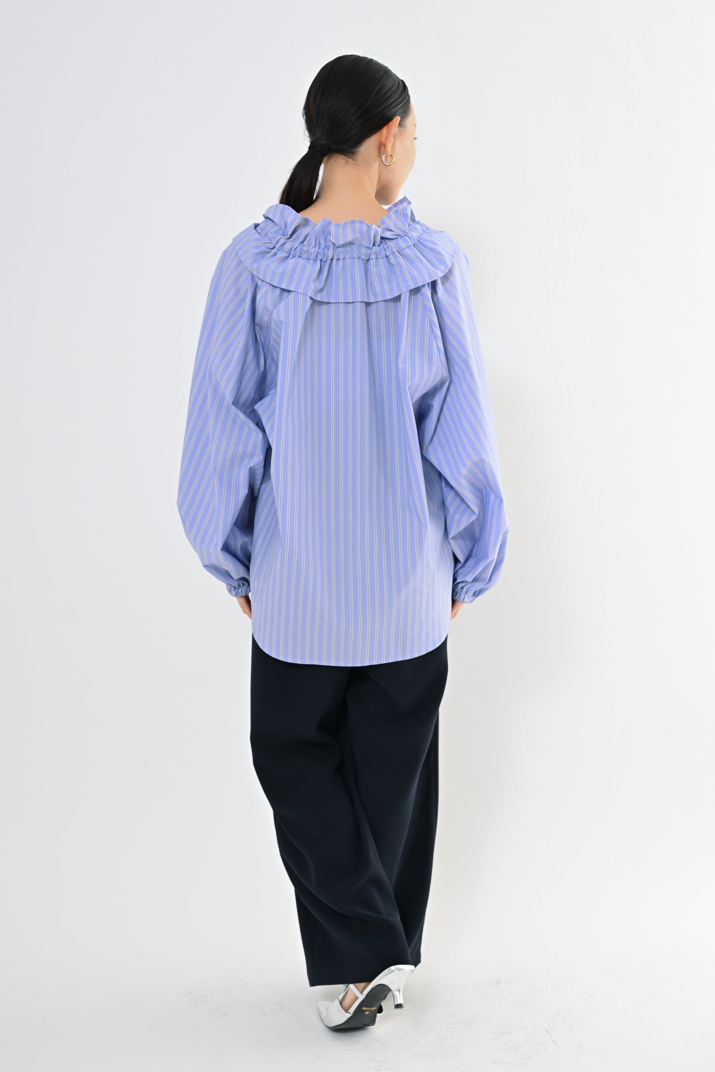 [予約] フリルカラーブラウス（ストライプ）