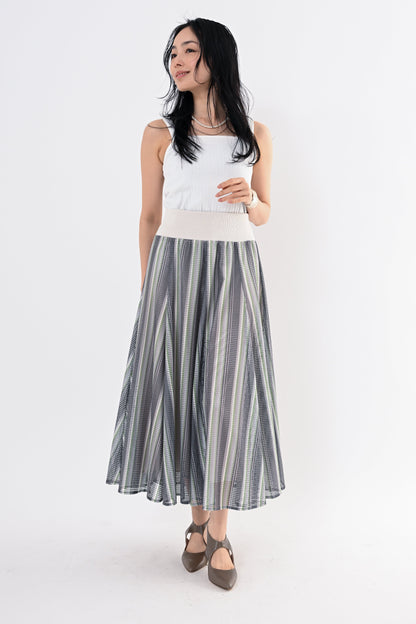 ストライプメッシュスカート