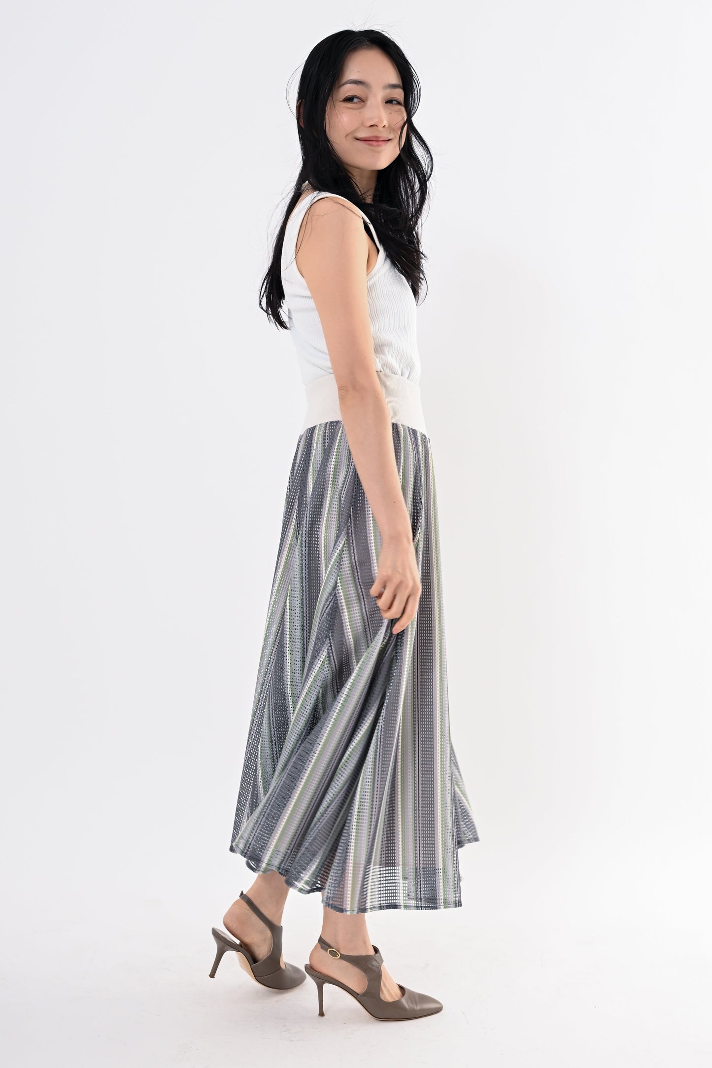 ストライプメッシュスカート