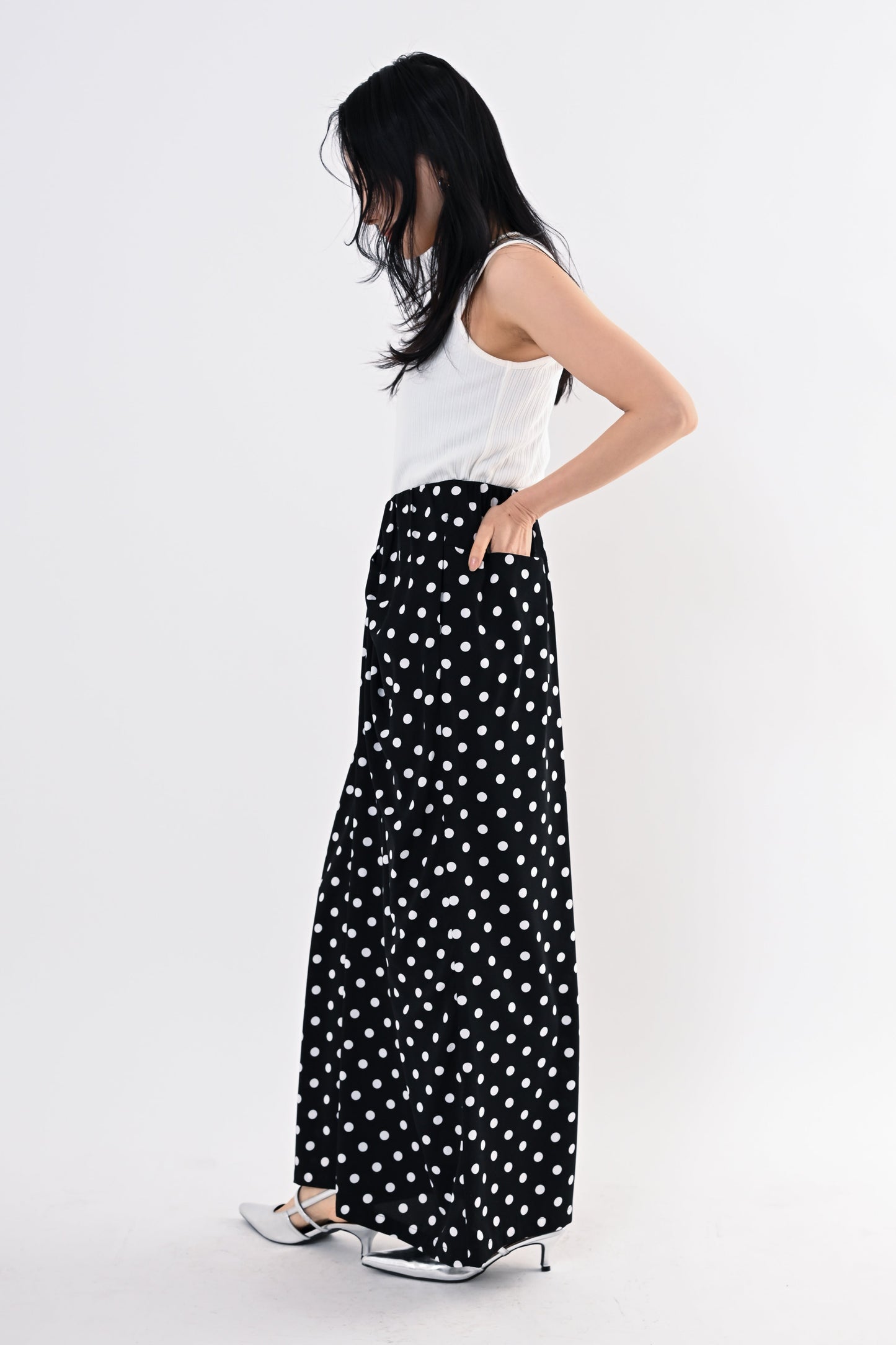 ドレープタックパンツ