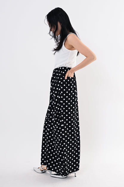 ドレープタックパンツ